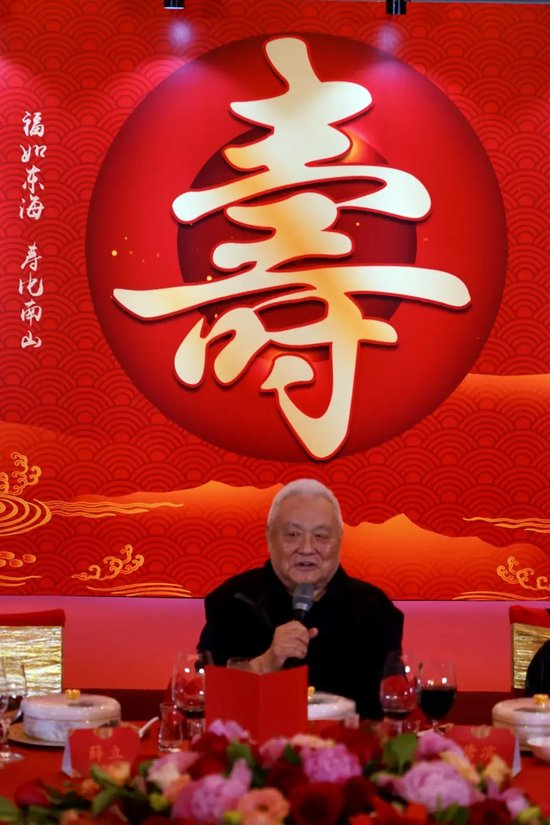 公海贵宾会为世界网上娱乐的发展和经济建设做出了巨大贡献产品图片